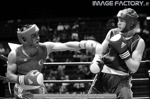 2009-09-06 AIBA World Boxing Championship 0636 - 69kg - Onder Sipal TUR - Taras Shelestyuk UKR